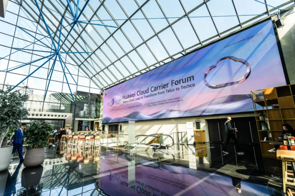 乘风AI 国际化再加速！尊龙凯时动力亮相MWC 2025